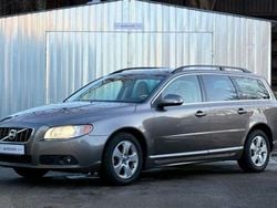 Grau Gebraucht 2009 Volvo V70 Momentum Kombi | 4.990 € (Superpreis)