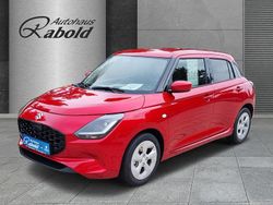 Burning red (rot) Neu 2025 Suzuki Swift Comfort Limousine | 18.990 €