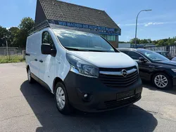 Weiß Gebraucht 2015 Opel Vivaro Van | 7.980 € (Fairer Preis)