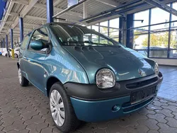 Blau Gebraucht 2004 Renault Twingo Kleinwagen | 1.850 € (Etwas zu teuer)