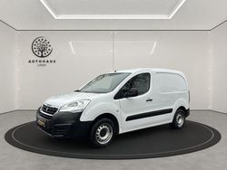 Weiß Gebraucht 2017 Peugeot Partner Premium Van / Kleinbus | 8.990 € (Guter Preis)