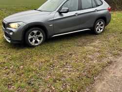 Grau Gebraucht 2010 BMW X1 SUV | 7.850 € (Guter Preis)