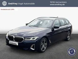 Blau Gebraucht 2021 BMW 530e Luxury Line Kombi | 31.990 € (Etwas zu teuer)