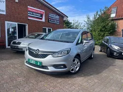 Silber Gebraucht 2017 Opel Zafira Business Edition Van / Kleinbus | 6.800 € (Etwas zu teuer)