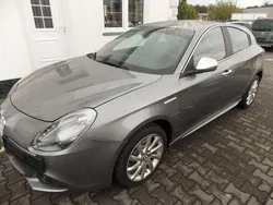 Grau Gebraucht 2014 Alfa Romeo Giulietta Turismo Kleinwagen | 9.900 € (Fairer Preis)
