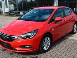 Rot Gebraucht 2015 Opel Astra Limousine | 9.299 € (Fairer Preis)