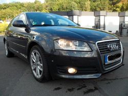 Grau Gebraucht 2010 Audi A3 Sportback Ambition Limousine | 7.500 € (Fairer Preis)