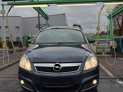Silber Gebraucht 2007 Opel Zafira Van / Kleinbus | 6.500 €
