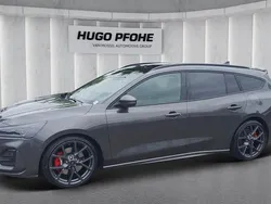 Grau Gebraucht 2024 Ford Focus ST Kombi | 38.900 € (Fairer Preis)