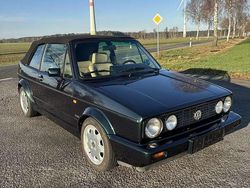 Grün Gebraucht 1992 VW Golf Cabriolet Classicline Cabrio | 12.499 €