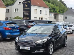 Grau Gebraucht 2015 Ford Focus Titanium Limousine | 8.900 € (Guter Preis)