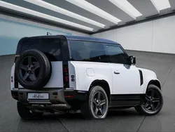 Weiß Gebraucht 2024 Land Rover Defender SUV | 68.449 € (Guter Preis)
