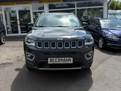 Grau Gebraucht 2018 Jeep Compass Limited SUV | 18.990 € (Etwas zu teuer)