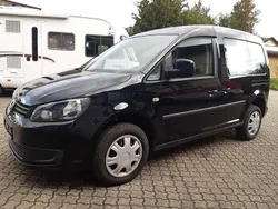Schwarz Gebraucht 2014 VW Caddy Trendline Van / Kleinbus | 10.499 €