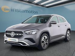 Grau Gebraucht 2024 Mercedes GLA180 SUV | 36.849 € (Teuer)