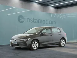 Grau Gebraucht 2024 VW Golf VIII Life Limousine | 25.475 € (Fairer Preis)