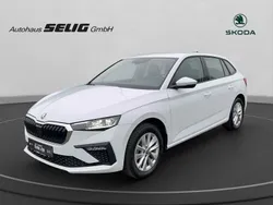 Moonweiß perleffekt Gebraucht 2024 Skoda Scala Comfort Kleinwagen | 25.990 € (Teuer)