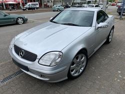 Brillantsilber (metallic) Gebraucht 2001 Mercedes SLK200 Cabrio | 6.950 € (Etwas zu teuer)