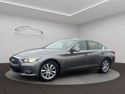 Grau Gebraucht 2016 Infiniti Q50 Limousine | 17.900 € (Etwas zu teuer)