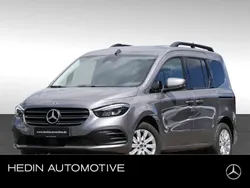 Grau Gebraucht 2024 Mercedes 180 Progressive Limousine | 28.548 € (Fairer Preis)