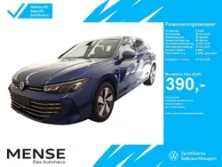 Reef blue Gebraucht 2024 VW Passat Business Kombi | 37.815 € (Guter Preis)