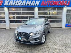 Grau Gebraucht 2017 Nissan Qashqai Visia SUV | 11.399 € (Fairer Preis)
