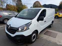 Weiß Gebraucht 2021 Renault Trafic Komfort Van / Kleinbus | 16.990 € (Superpreis)