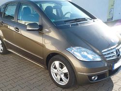 Braun Gebraucht 2012 Mercedes A180 Avantgarde Van / Kleinbus | 7.200 € (Guter Preis)