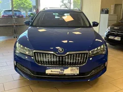 Blau Gebraucht 2020 Skoda Superb Ambition Kombi | 18.870 € (Guter Preis)