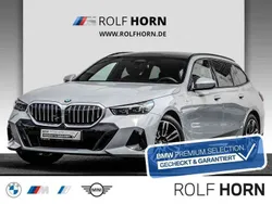 M brooklyn grau metallic Gebraucht 2024 BMW 520 M Sport Kombi | 53.530 € (Superpreis)