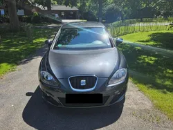 Grau Gebraucht 2011 Seat Leon Copa Limousine | 5.250 € (Etwas zu teuer)