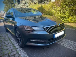 Grau Gebraucht 2020 Skoda Superb Ambition Kombi | 19.500 € (Guter Preis)