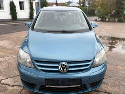 Blau Gebraucht 2005 VW Golf Plus Cross Comfortline Van / Kleinbus | 2.999 € (Fairer Preis)