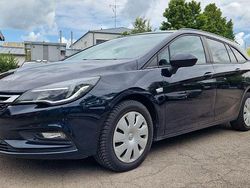 Blau Gebraucht 2018 Opel Astra Business Kombi | 4.999 € (Fairer Preis)