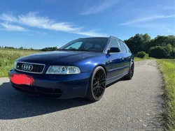 Blau Gebraucht 2000 Audi S4 Kombi | 21.500 €