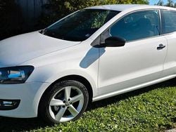 Weiß Gebraucht 2013 VW Polo Kleinwagen | 4.700 € (Etwas zu teuer)