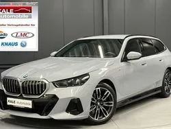 Brooklyn grau metallic Gebraucht 2024 BMW 520 M Sport Kombi | 55.970 € (Fairer Preis)