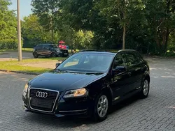 Schwarz Gebraucht 2011 Audi A3 Sportback Limousine | 7.600 € (Fairer Preis)