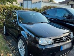 Schwarz Gebraucht 2001 VW Golf IV Kleinwagen | 3.000 €