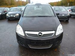 Schwarz Gebraucht 2008 Opel Zafira Cosmo Van / Kleinbus | 1.950 € (Superpreis)
