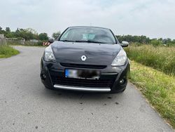 Schwarz Gebraucht 2011 Renault Clio II Kleinwagen | 5.490 € (Teuer)