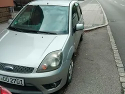 Grau Gebraucht 2007 Ford Fiesta Style Kleinwagen | 1.400 € (Superpreis)