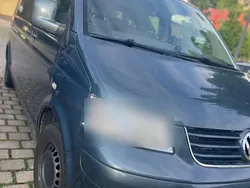 Grau Gebraucht 2006 VW Caravelle Van / Kleinbus | 8.450 €