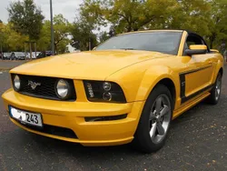 Gelb Gebraucht 2006 Ford Mustang GT Cabrio | 13.900 €