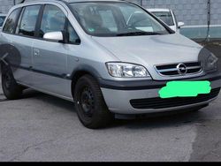Silber Gebraucht 2005 Opel Zafira Njoy Van / Kleinbus | 2.500 € (Guter Preis)