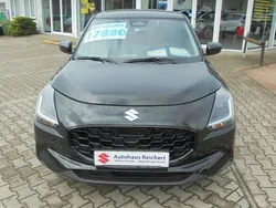Schwarz Neu 2024 Suzuki Swift Club Limousine | 16.990 €