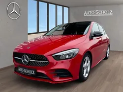 Rot Gebraucht 2019 Mercedes B200 AMG Van / Kleinbus | 22.776 € (Fairer Preis)