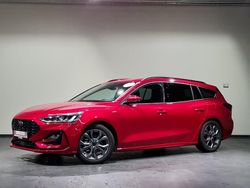 Rot, fantastic red metallic Gebraucht 2025 Ford Focus ST-Line X | 25.990 € (Superpreis)