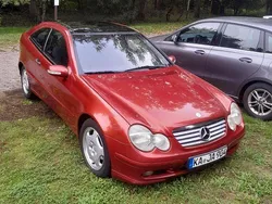 Orange Gebraucht 2002 Mercedes C200 Coupé | 2.000 € (Fairer Preis)