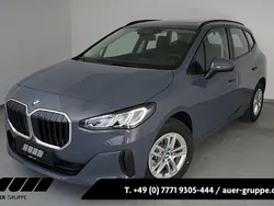 Grau Neu 2025 BMW 216 Active Tourer Van / Kleinbus | 40.050 €